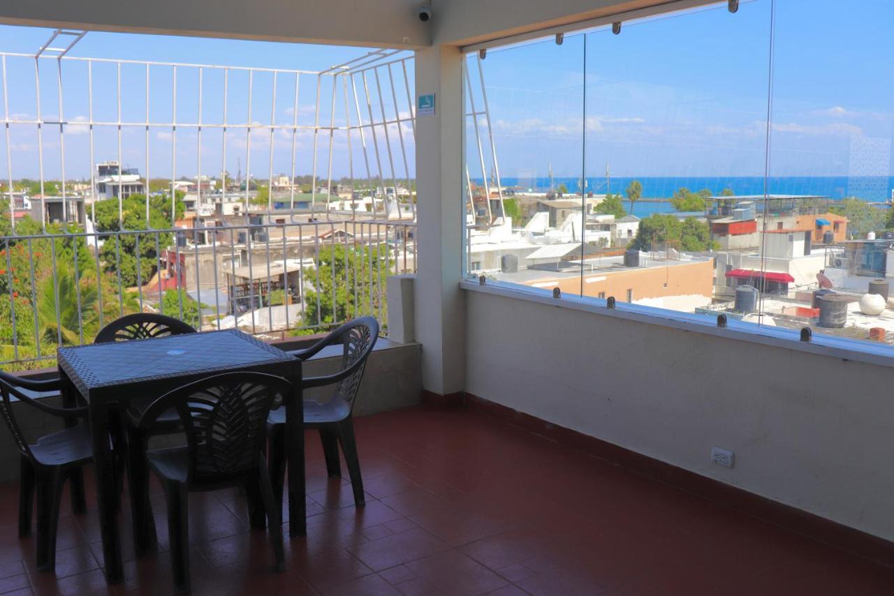 Hotel Enrique II Zona Colonial Vista Al Malecon ซานโตโดมิงโก ภายนอก รูปภาพ
