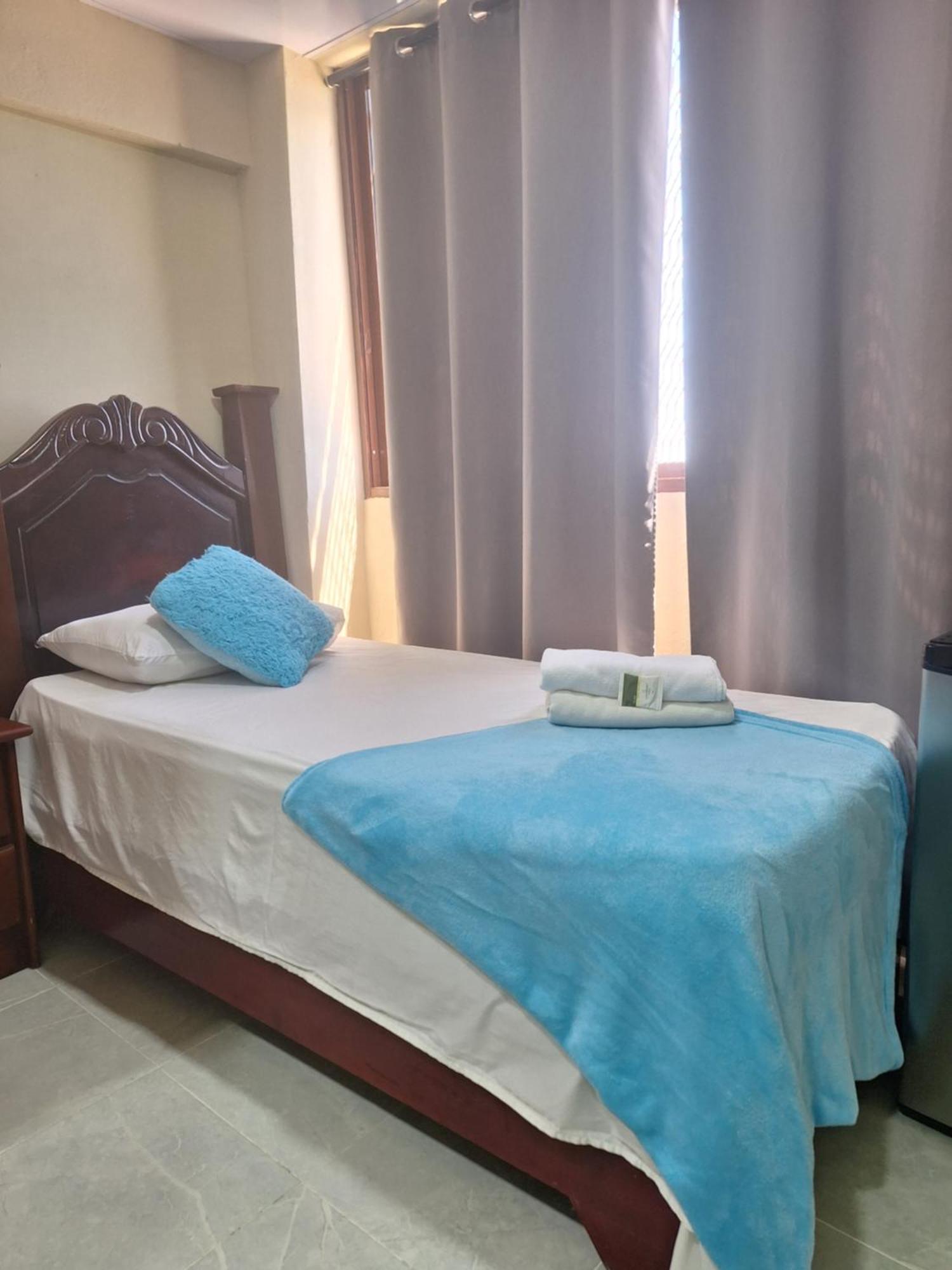 Hotel Enrique II Zona Colonial Vista Al Malecon ซานโตโดมิงโก ภายนอก รูปภาพ