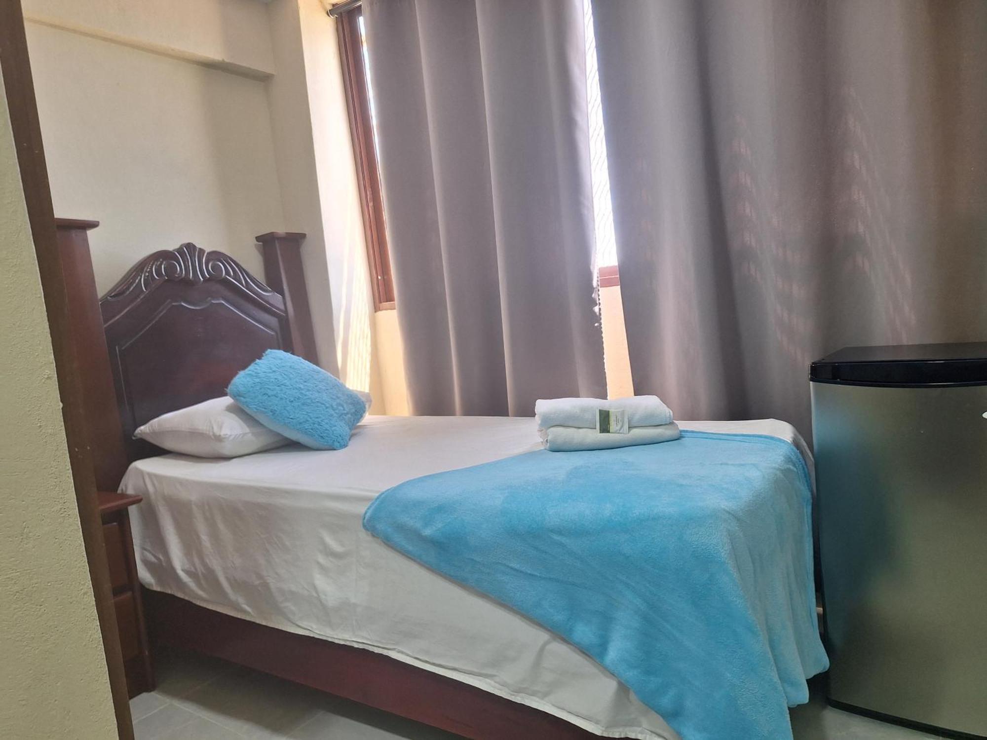 Hotel Enrique II Zona Colonial Vista Al Malecon ซานโตโดมิงโก ภายนอก รูปภาพ